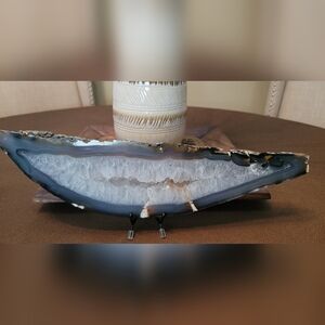 Natural Agate Geode Slice with Druzy Crystals (4.10 lb, 15x4x1.1 in)